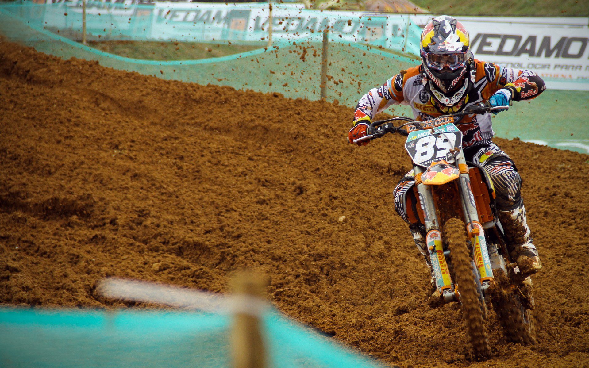 _海底隧道足球赛:穿越水域的竞技体验_,海底隧道新闻